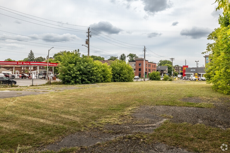 644 Bronson Av, Ottawa, ON for sale - Primary Photo - Image 1 of 2