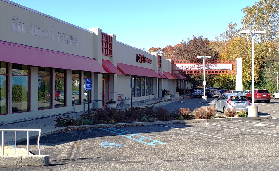 2444 Boston Post Rd, Larchmont, NY for lease - Primary Photo - Image 1 of 3