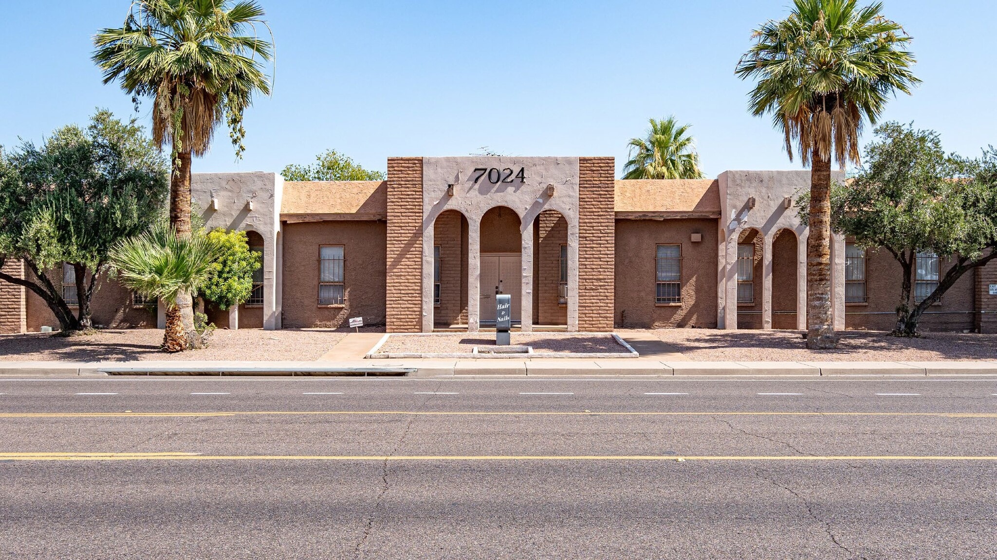 7024 E Osborn Rd, Scottsdale, AZ for lease Building Photo- Image 1 of 4