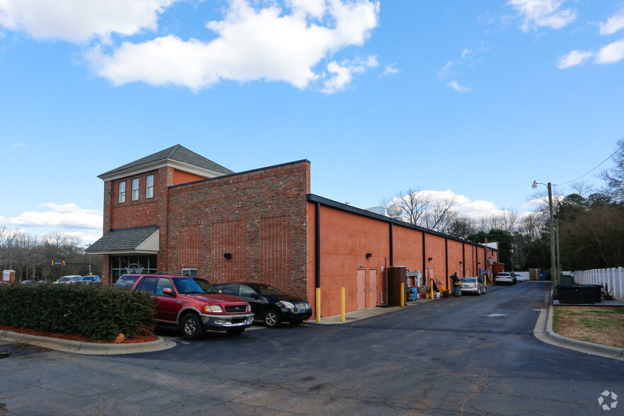 200 Dobys Bridge Rd, Fort Mill, SC for lease - Building Photo - Image 3 of 11