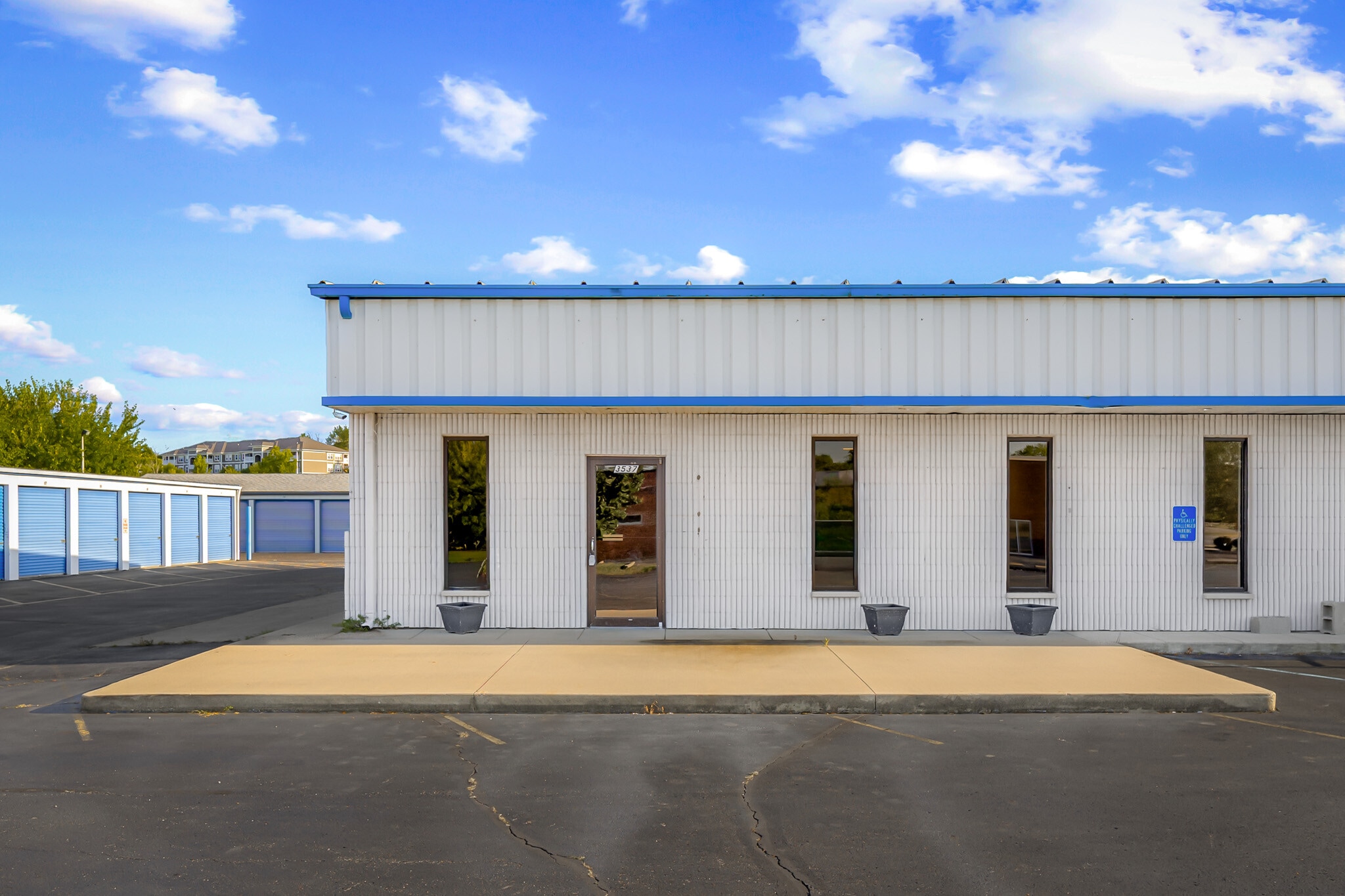 3537 W Two Mile House Rd, Columbus, IN for lease Primary Photo- Image 1 of 22