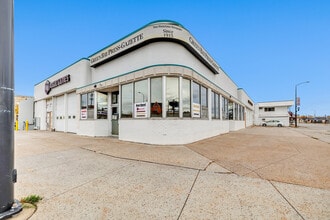 533 E Walnut St, Green Bay, WI for sale Building Photo- Image 2 of 10