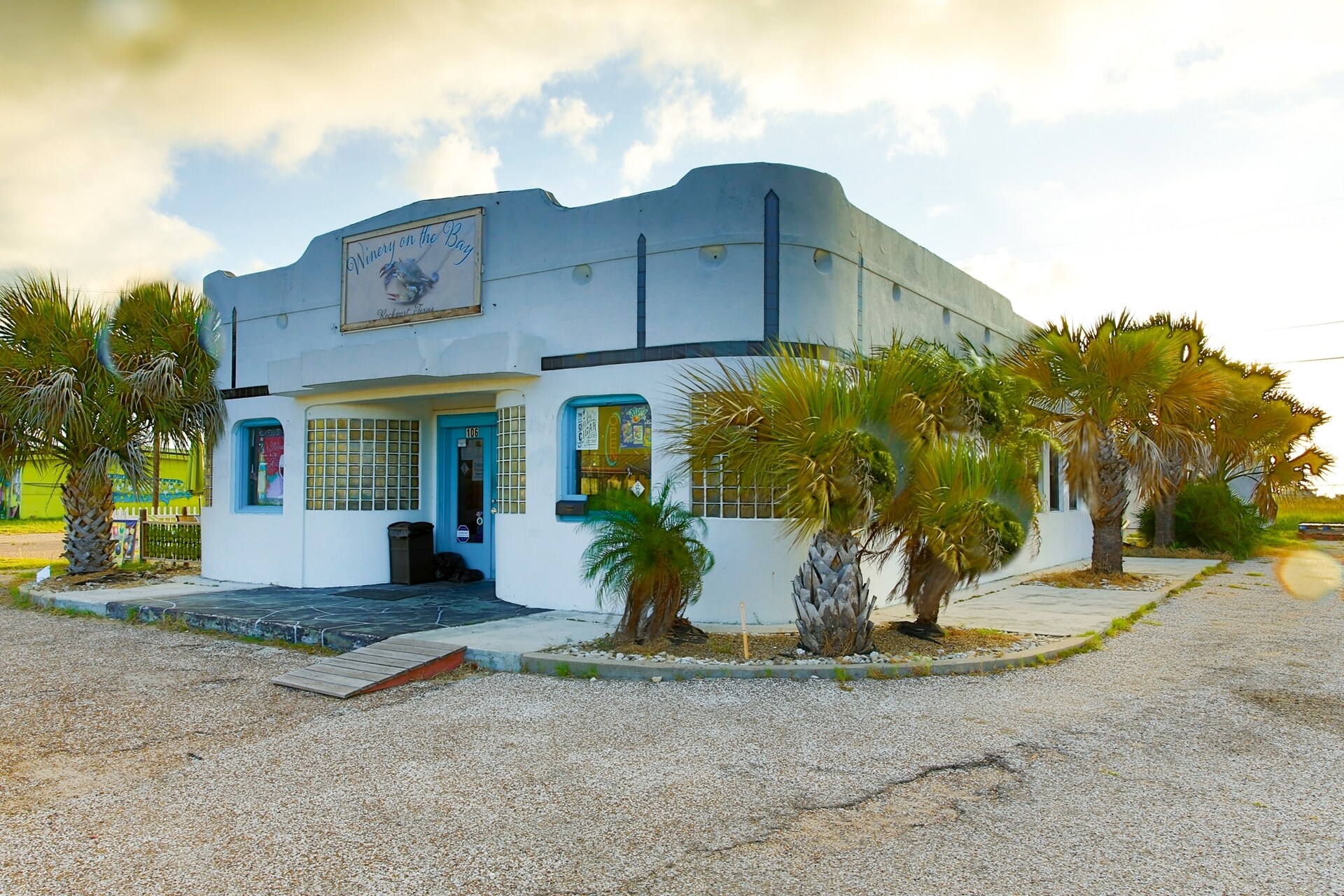 106 S Austin St, Rockport, TX for sale Primary Photo- Image 1 of 1