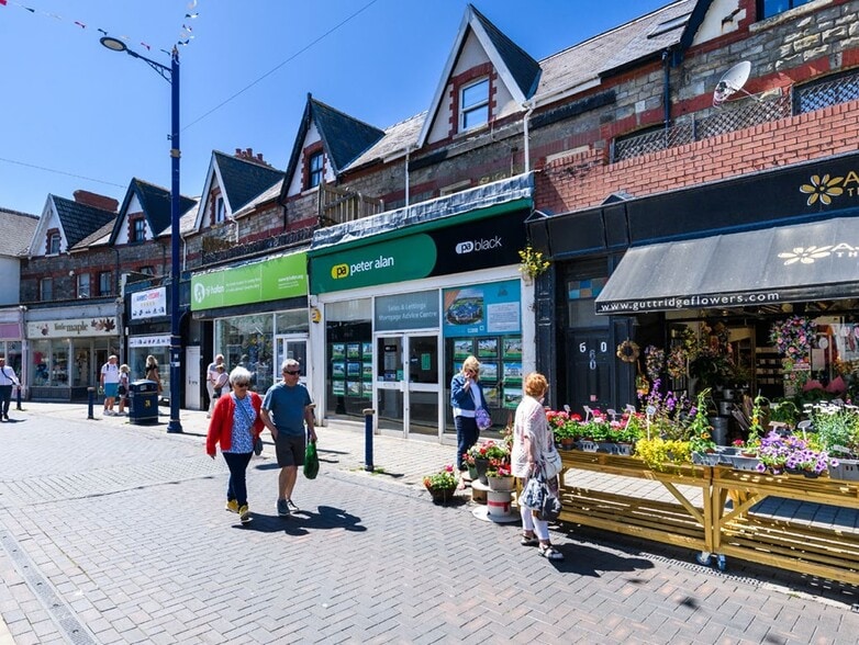 58 John St, Porthcawl for sale - Building Photo - Image 2 of 6