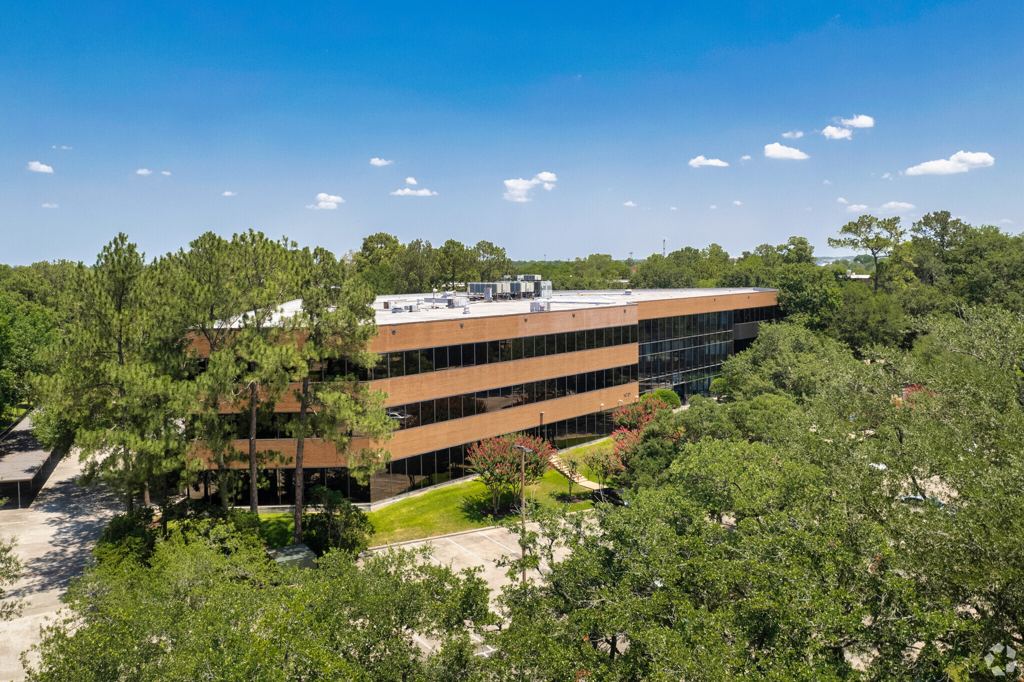 16701 Greenspoint Park Dr, Houston, TX for lease Building Photo- Image 1 of 16