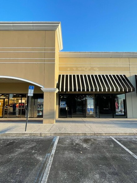 15771 State Road 535, Orlando, FL for lease - Building Photo - Image 2 of 13