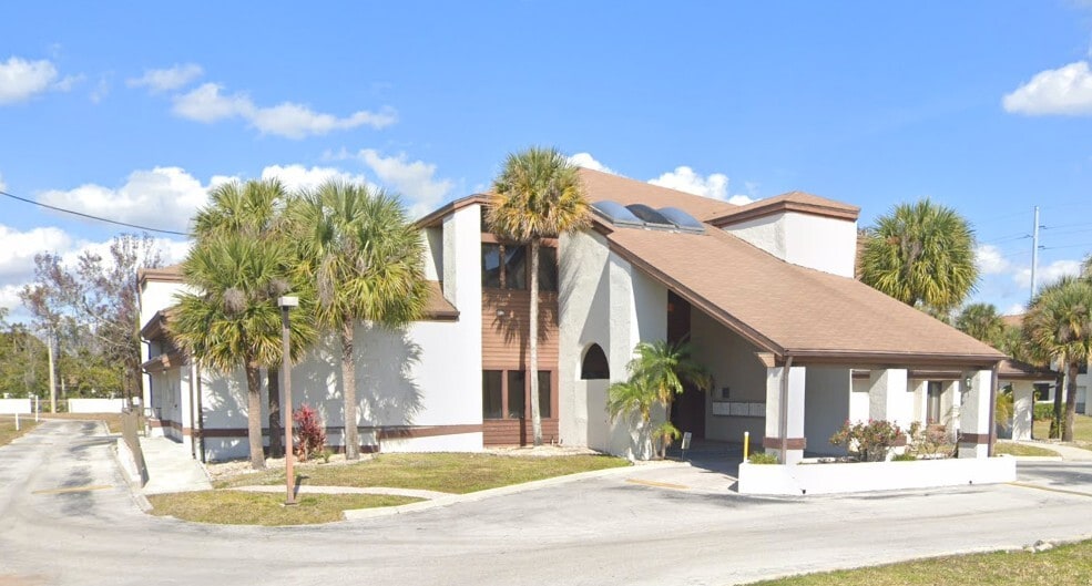 5736 S Texas Ave, Orlando, FL for lease Primary Photo- Image 1 of 21