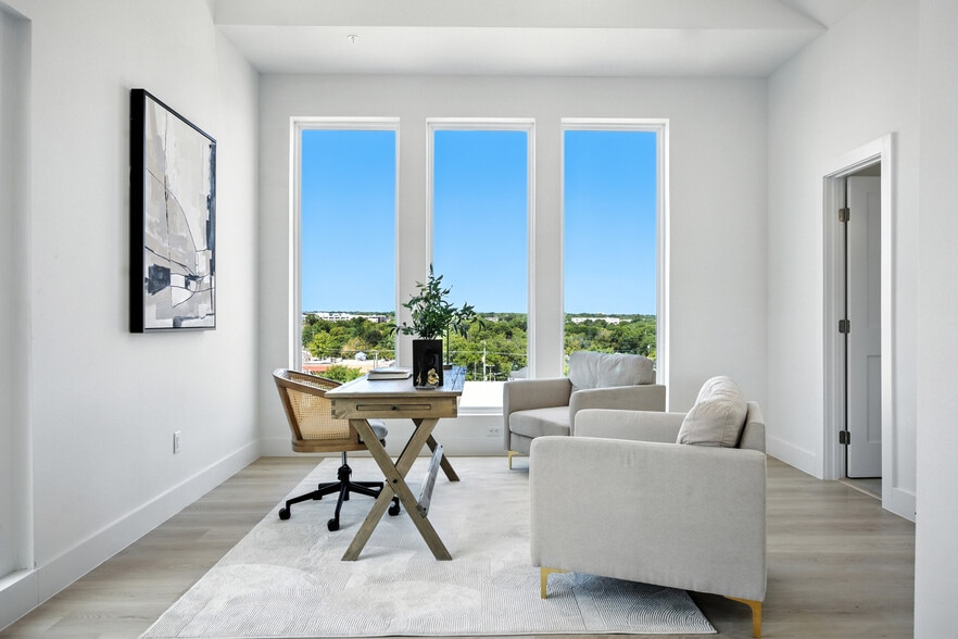 312 N Lancaster Ave, Dallas, TX for sale - Building Photo - Image 3 of 29