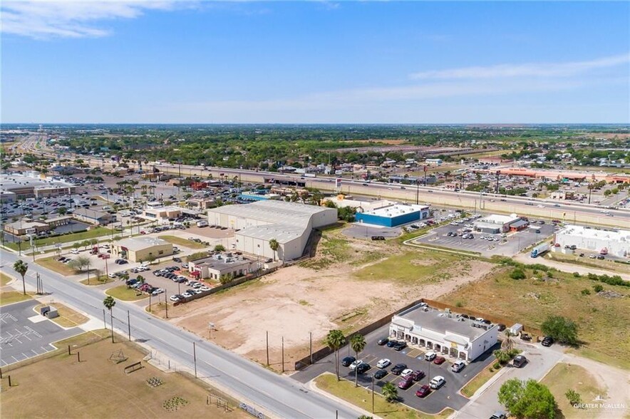 1406 W Pike Blvd, Weslaco, TX for sale - Aerial - Image 2 of 5