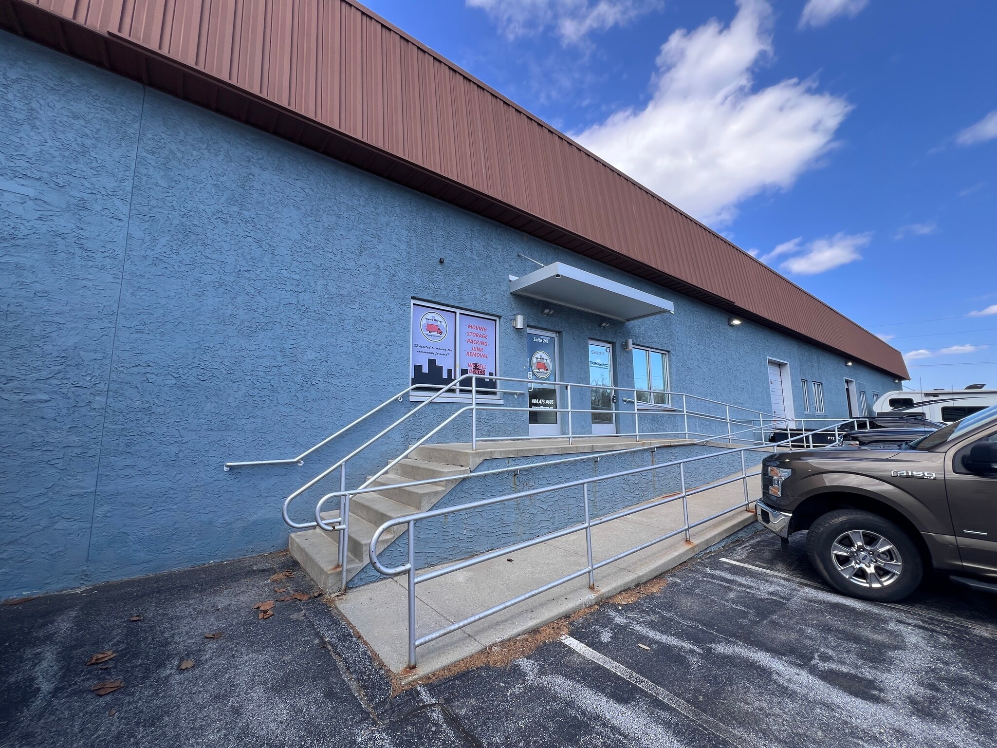 243-251 Welsh Pool Rd, Exton, PA for lease Building Photo- Image 1 of 7