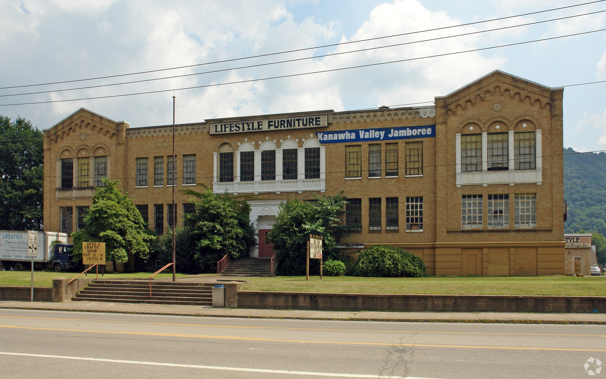 8902 MacCorkle Ave, Marmet, WV for sale Building Photo- Image 1 of 29