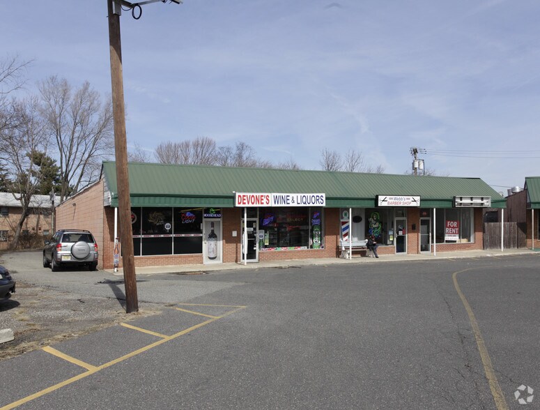 600 S Warwick Rd, Hi Nella, NJ 08083