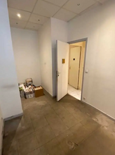 Office in Paris for lease Interior Photo- Image 2 of 5
