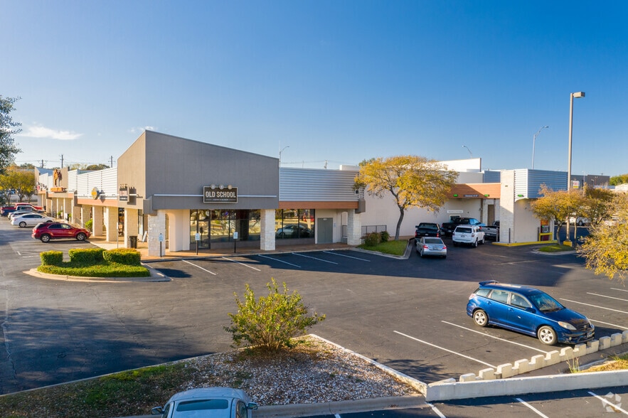 1901 W William Cannon Dr, Austin, TX for lease - Building Photo - Image 2 of 33