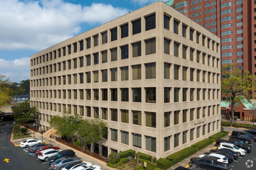 701 N Post Oak Rd, Houston, TX for lease - Building Photo - Image 2 of 34