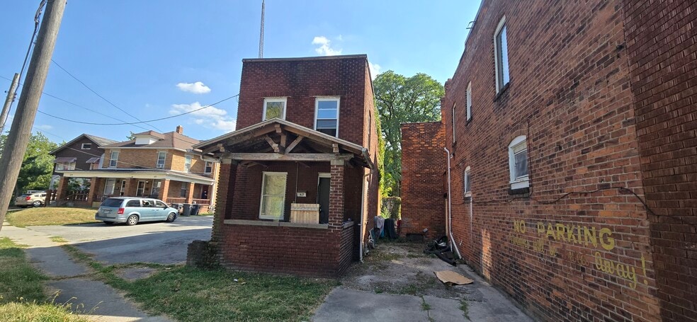 627-631 Brice Ave, Lima, OH for sale - Building Photo - Image 2 of 9