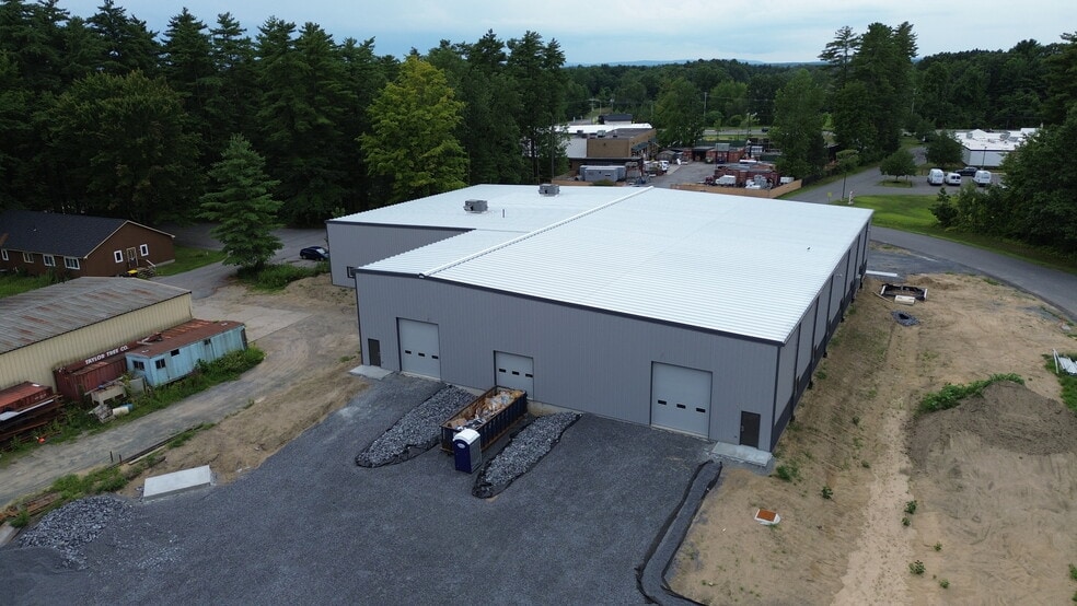 4 Old Stonebreak Rd, Malta, NY for lease - Building Photo - Image 2 of 7