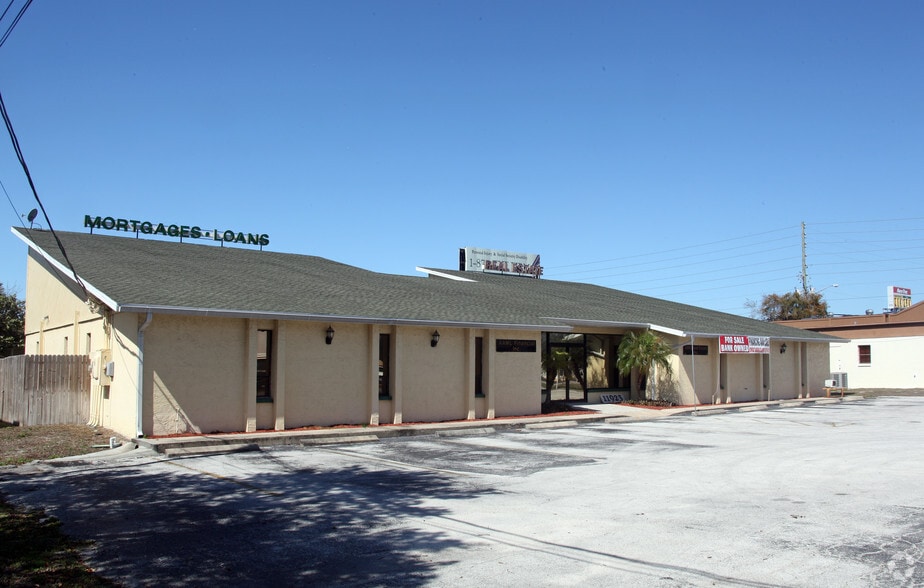 11919 Oak Trail Way, Port Richey, FL for lease - Building Photo - Image 1 of 3