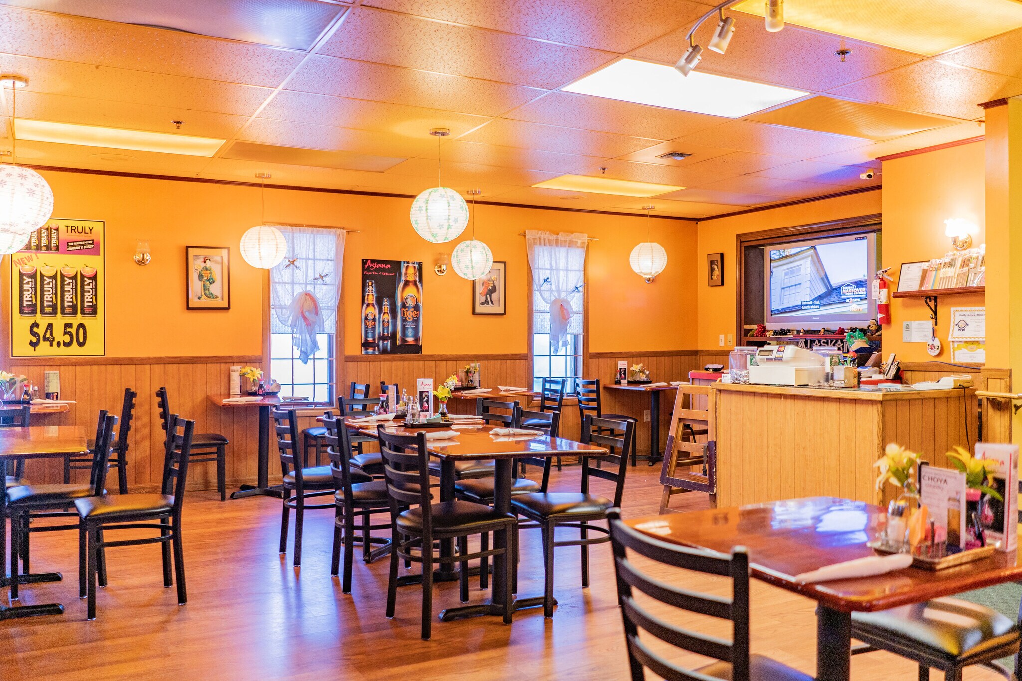 2001 Airport Way, Fairbanks, AK for sale Interior Photo- Image 1 of 1