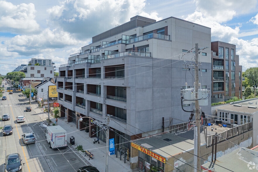 1285 Queen St E, Toronto, ON for sale - Building Photo - Image 3 of 4