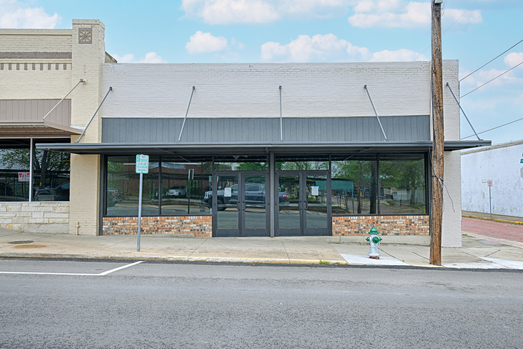 2302-2304 Lee St, Greenville, TX for lease Building Photo- Image 1 of 4