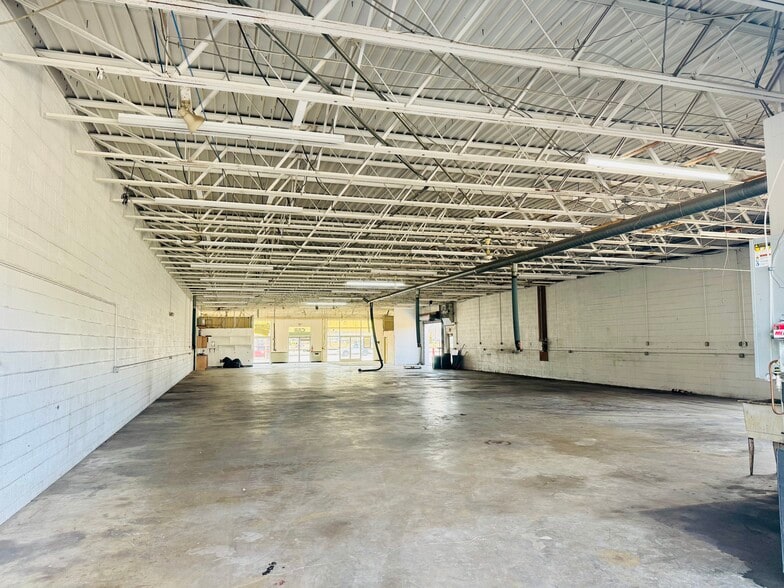 22664 Three Notch Rd, Lexington Park, MD for lease - Building Photo - Image 3 of 5