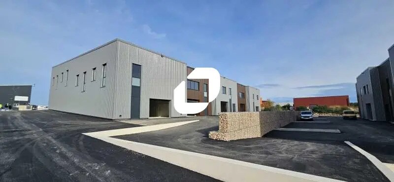 Flex in Vailhauquès for lease - Building Photo - Image 2 of 2