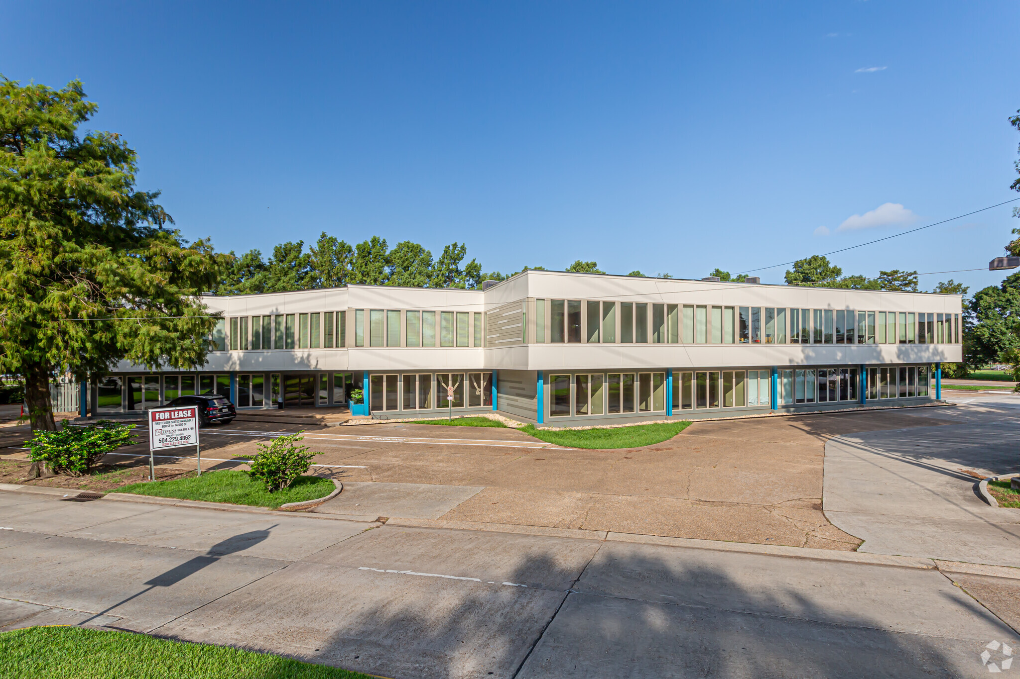 405 Gretna Blvd, Gretna, LA for sale Primary Photo- Image 1 of 3