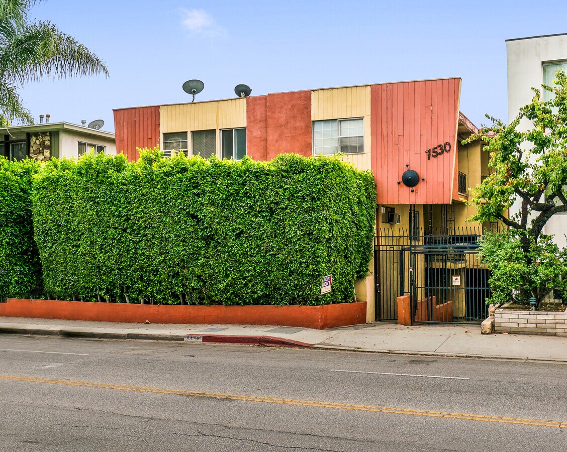 7530 Fountain Ave, West Hollywood, CA 90046 Property Record