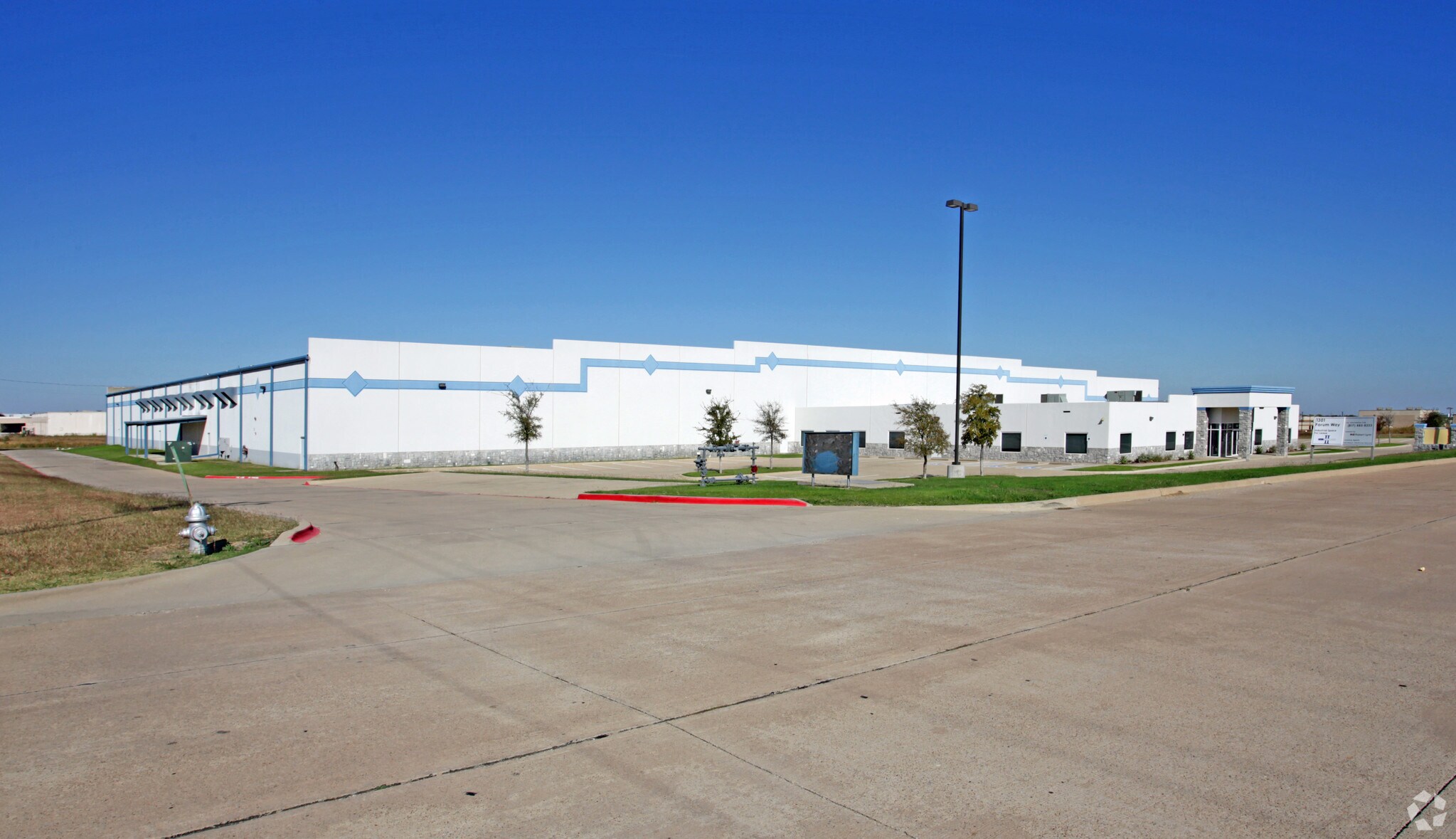 1301 S Forum Way, Fort Worth, TX for sale Primary Photo- Image 1 of 1