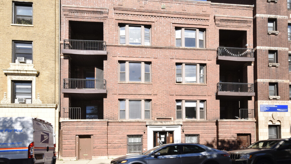 616 W Patterson Ave, Chicago, IL for sale - Building Photo - Image 1 of 1
