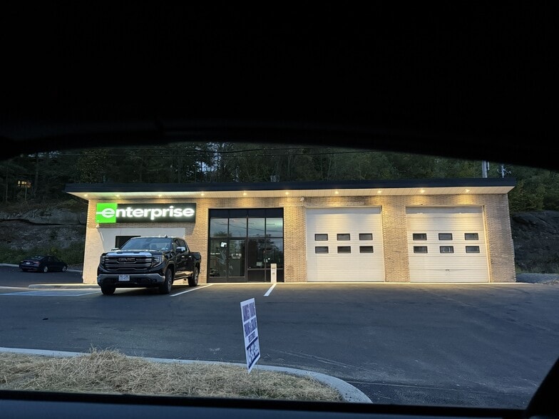 17B @ Broadway portfolio of 2 properties for sale on LoopNet.com - Building Photo - Image 1 of 3