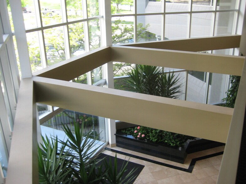 4525 S Wasatch Blvd, Salt Lake City, UT for lease - Building Photo - Image 2 of 6