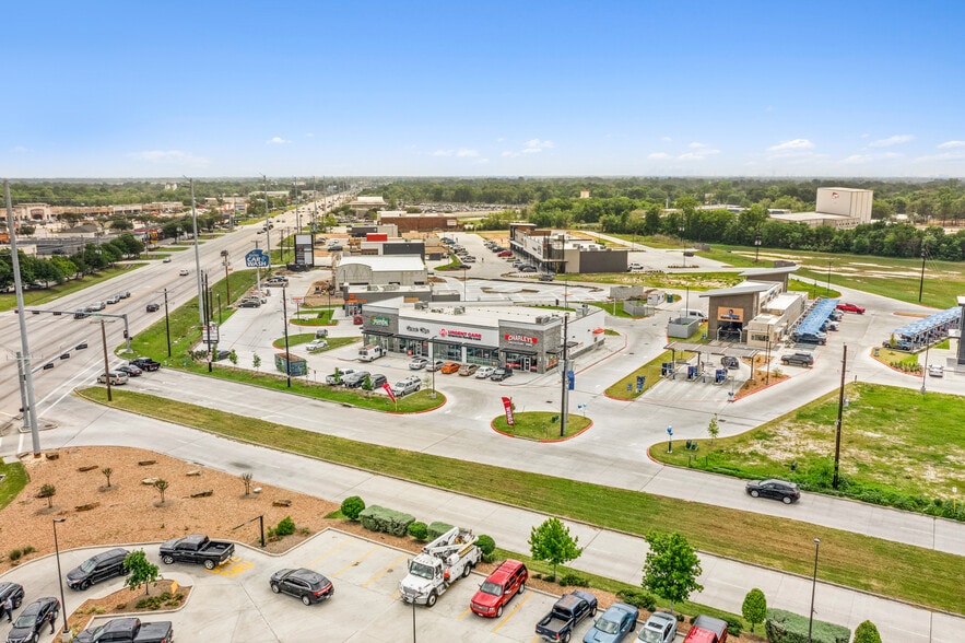 6405 West Rd, Houston, TX for lease - Building Photo - Image 3 of 5