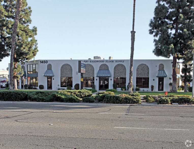 1430-1470 W Katella Ave, Orange, CA for sale - Primary Photo - Image 1 of 1