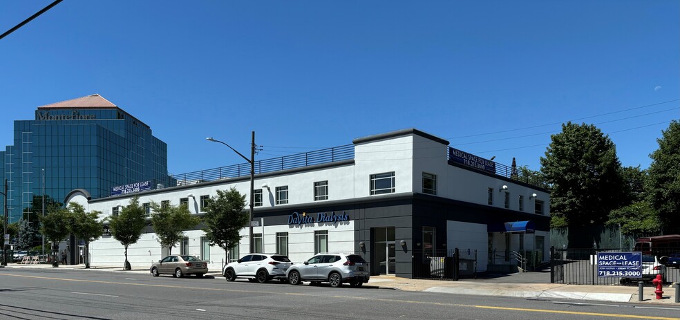 1733 Eastchester Rd, Bronx, NY for lease - Building Photo - Image 1 of 3