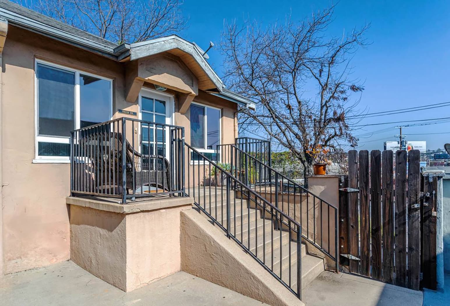 2113 W Sunset Blvd, Los Angeles, CA for lease Building Photo- Image 1 of 15