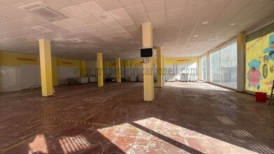 Retail in Granja de Rocamora, Alicante for lease Interior Photo- Image 2 of 2