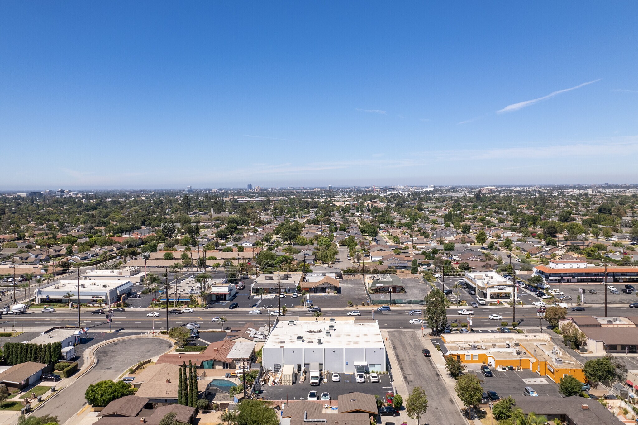 565 N Tustin St, Orange 92867 Retail Space For Lease