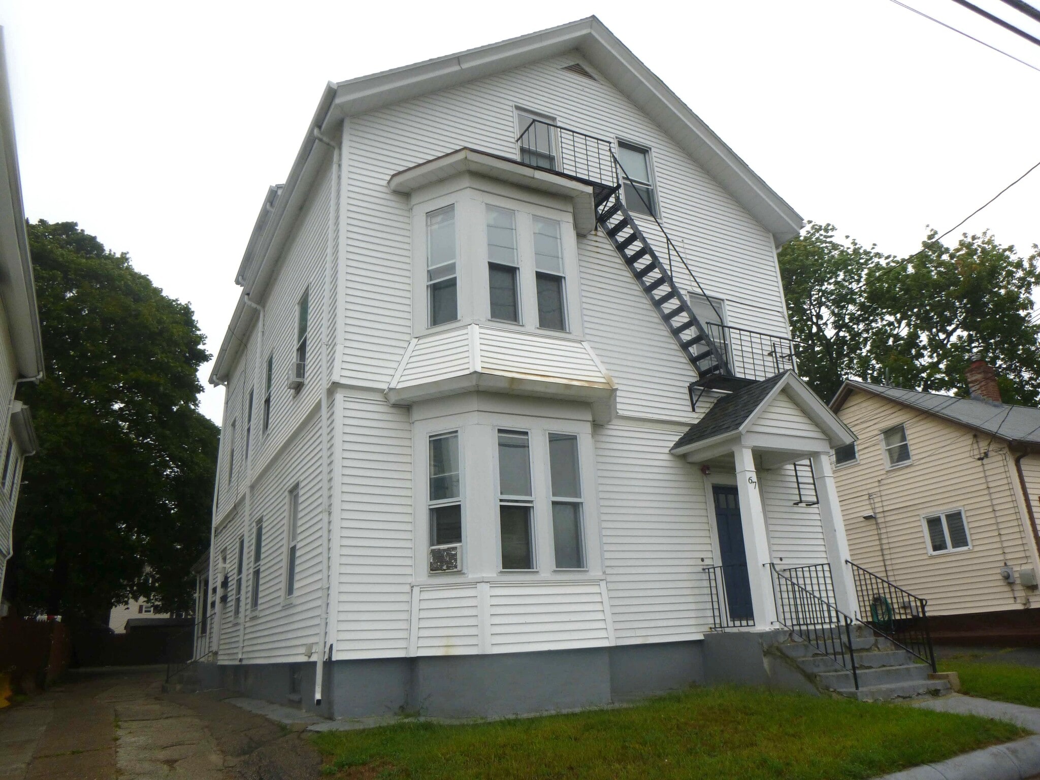 67 S Bend St, Pawtucket, RI for sale Primary Photo- Image 1 of 1