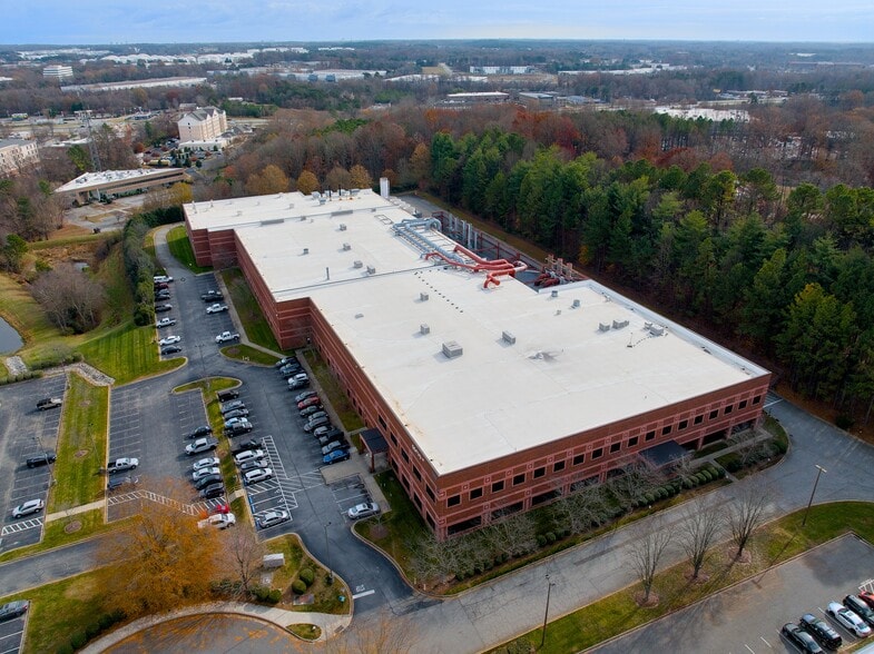 7908 Piedmont Triad Pky, Greensboro, NC for sale - Building Photo - Image 2 of 6