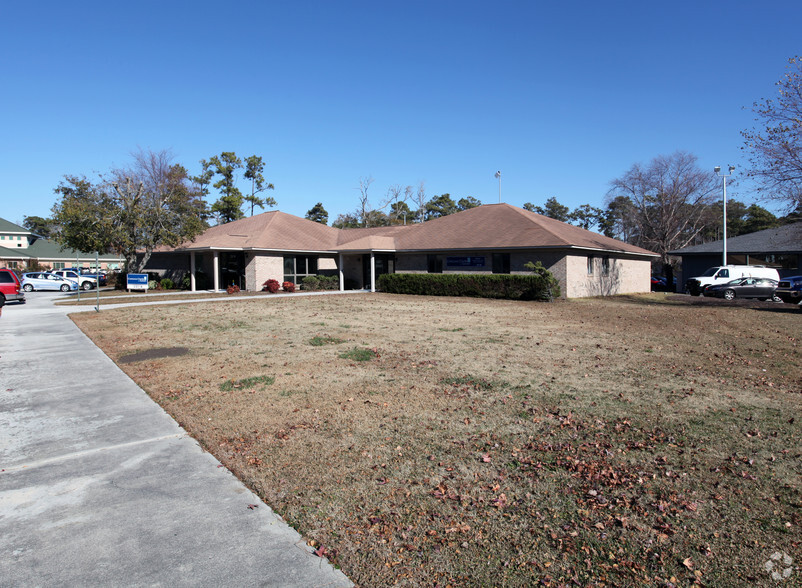 221 Professional Cir, Morehead City, NC for sale - Primary Photo - Image 1 of 1