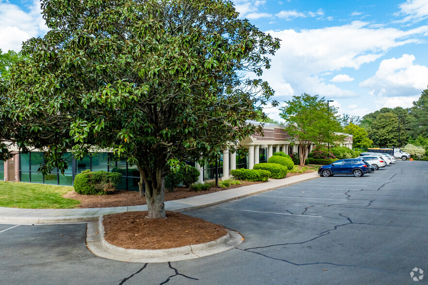 7701 Six Forks Rd, Raleigh, NC for sale - Primary Photo - Image 1 of 1