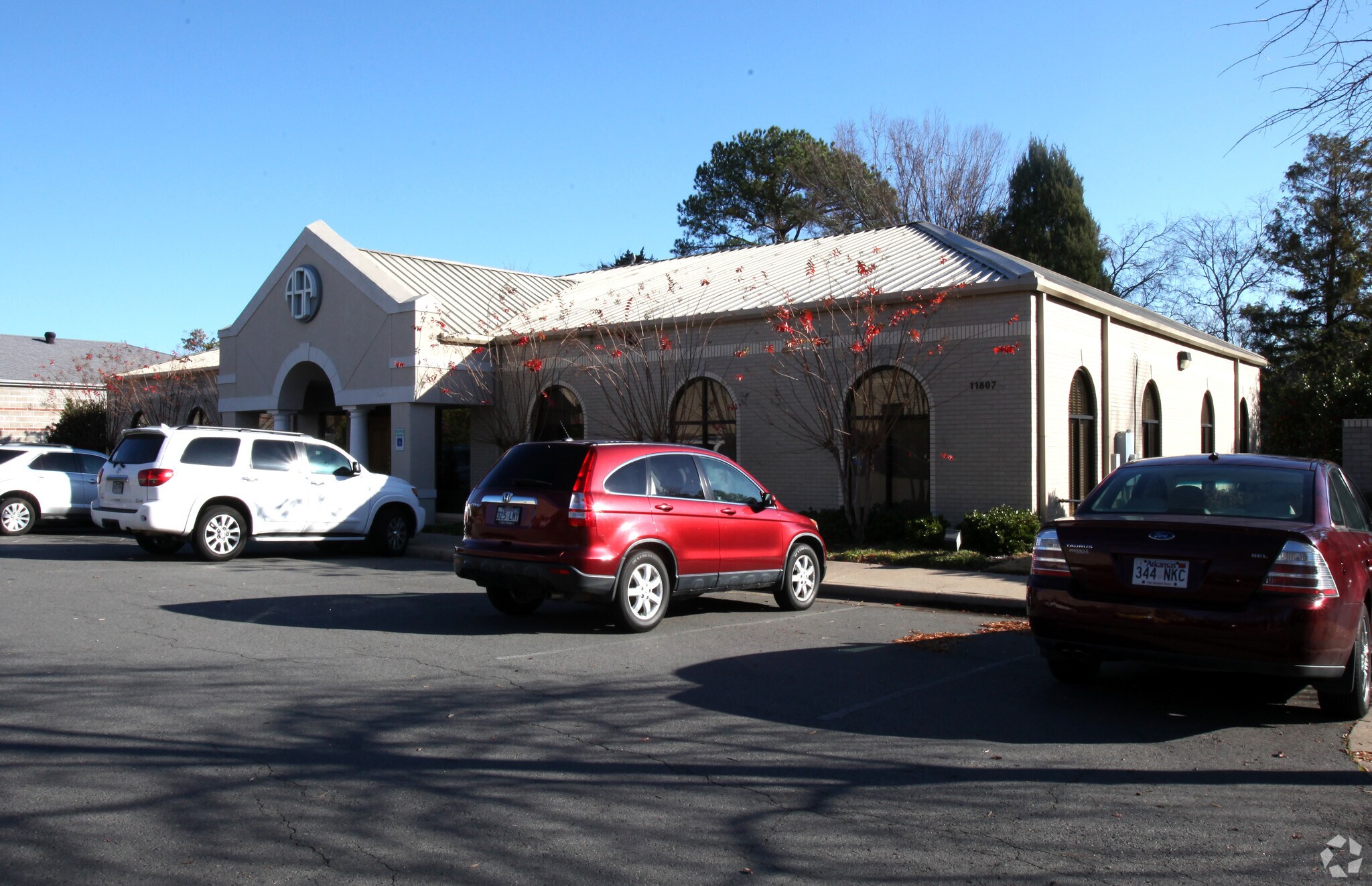 11807 Hinson Rd, Little Rock, AR for lease Primary Photo- Image 1 of 3