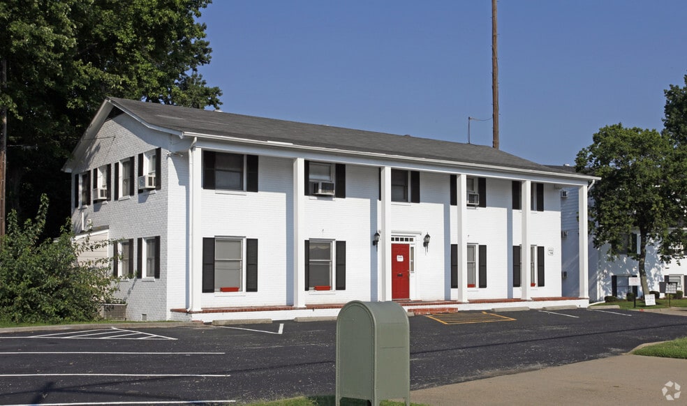 13441 Warwick Blvd, Newport News, VA for lease - Building Photo - Image 2 of 14