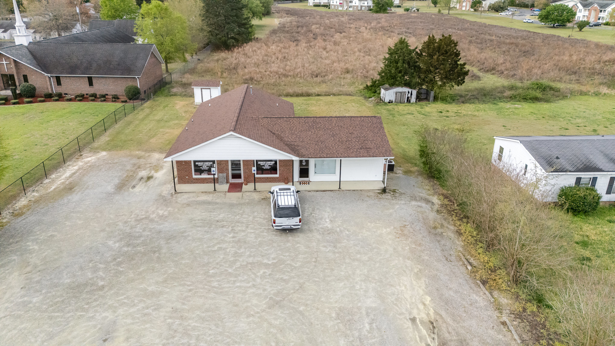 698 E New Hope Rd, Goldsboro, NC for sale Primary Photo- Image 1 of 20