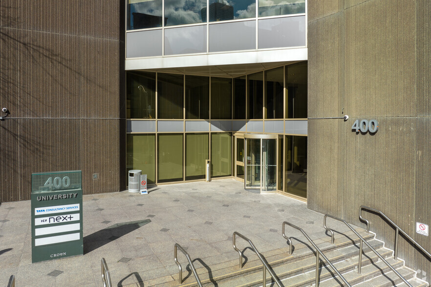 400 University Ave, Toronto, ON for lease - Building Photo - Image 3 of 5