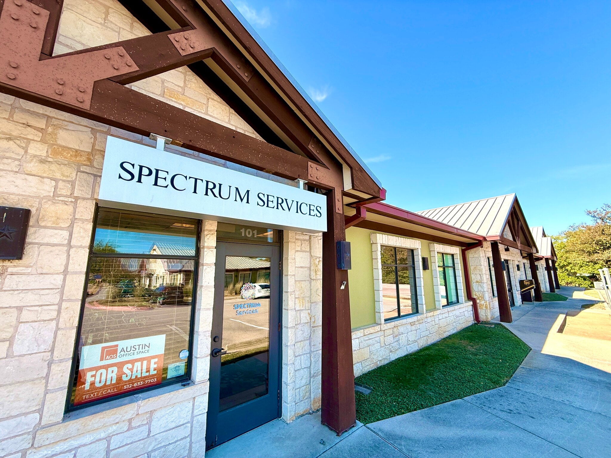 901 Cypress Creek Rd, Cedar Park, TX for lease Building Photo- Image 1 of 11