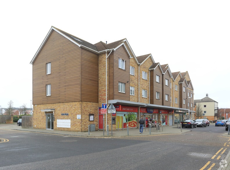 Quartz Way, Sittingbourne for lease - Primary Photo - Image 1 of 9