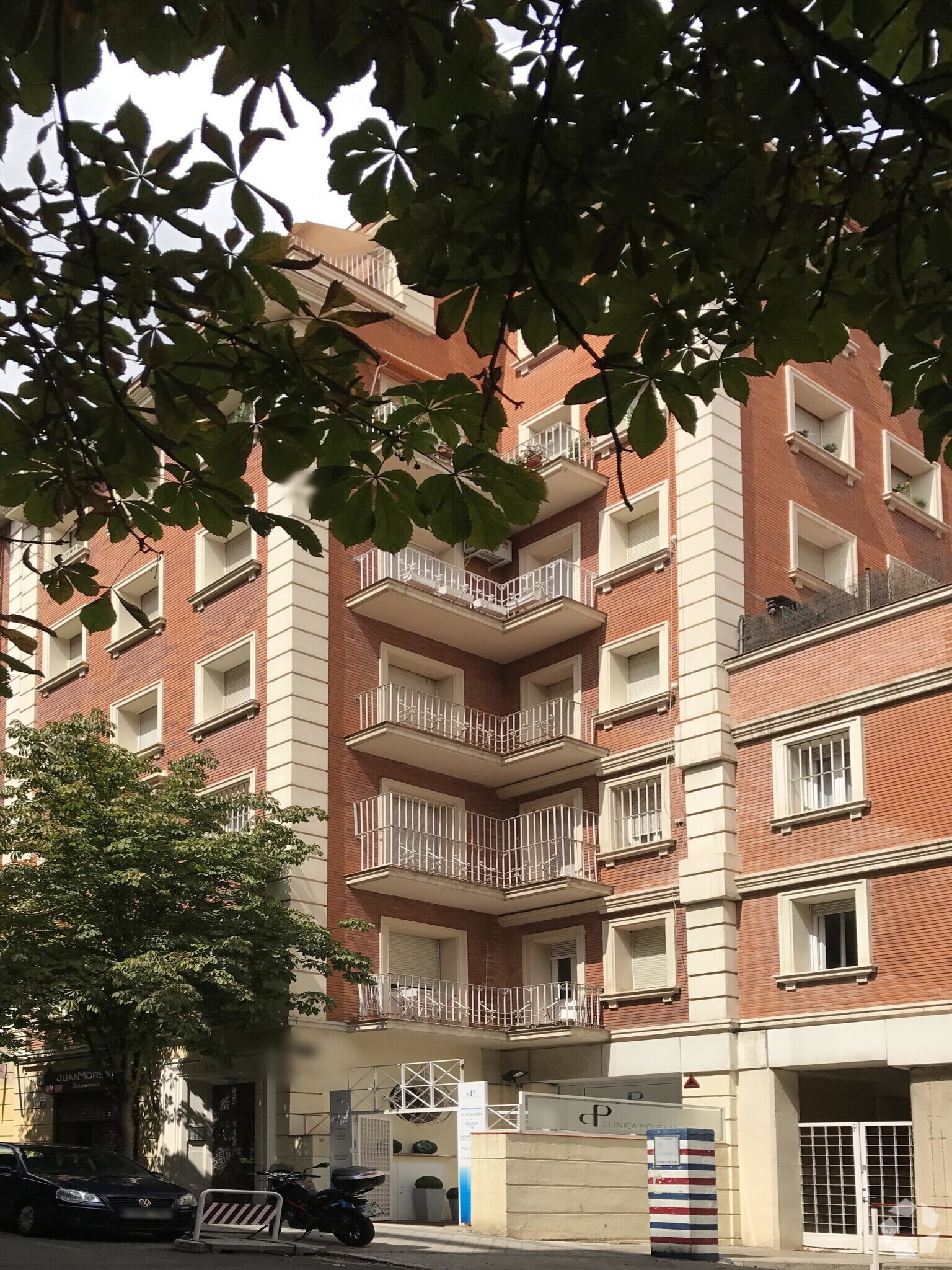 Multifamily in Madrid, Madrid for sale Primary Photo- Image 1 of 1